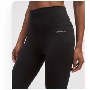 lululemon Align™ High-Rise Pant 25" *Wordmark
Colour Black Size 6